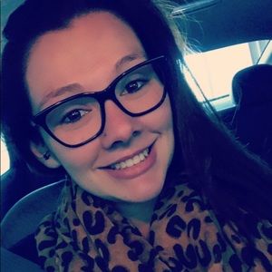 Meet your Posher, Angie